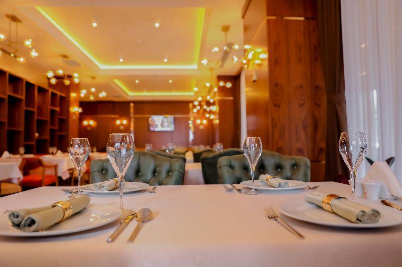 Madison Hotel Baku Exterior photo